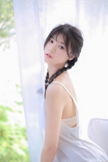 两根紫色蘑菇头在体内横冲直撞